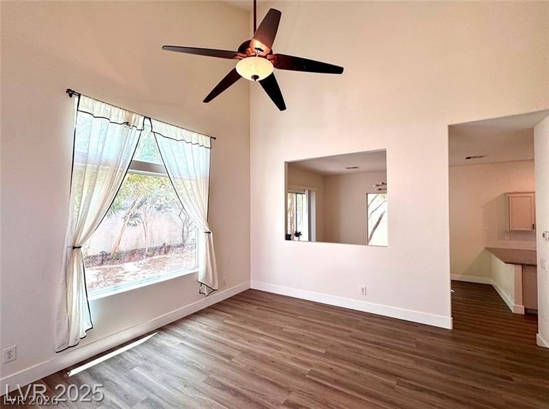 1529 Tillman Falls Avenue - Photo 3