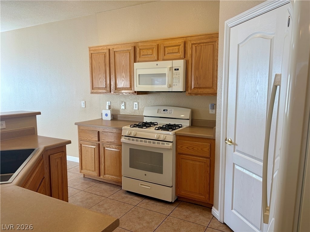 2065 Scanlon Ferry Court - Photo 4
