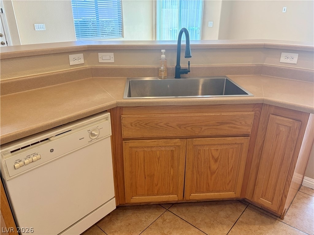 2065 Scanlon Ferry Court - Photo 3