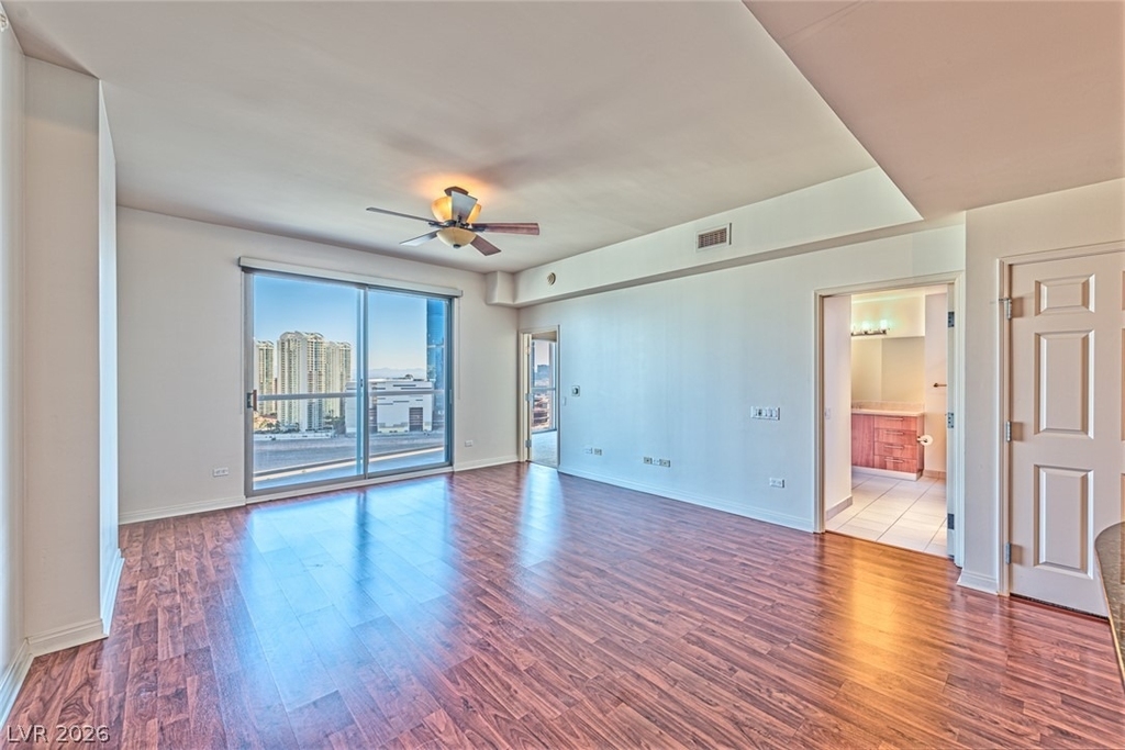 200 Sahara Avenue - Photo 3