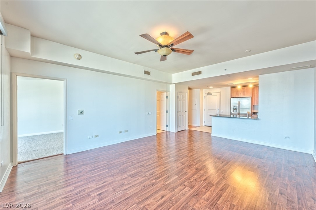200 Sahara Avenue - Photo 4