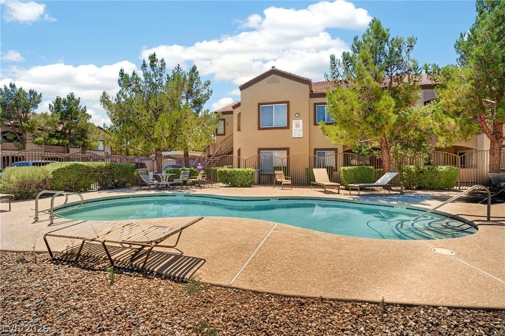 9580 W Reno Avenue - Photo 4