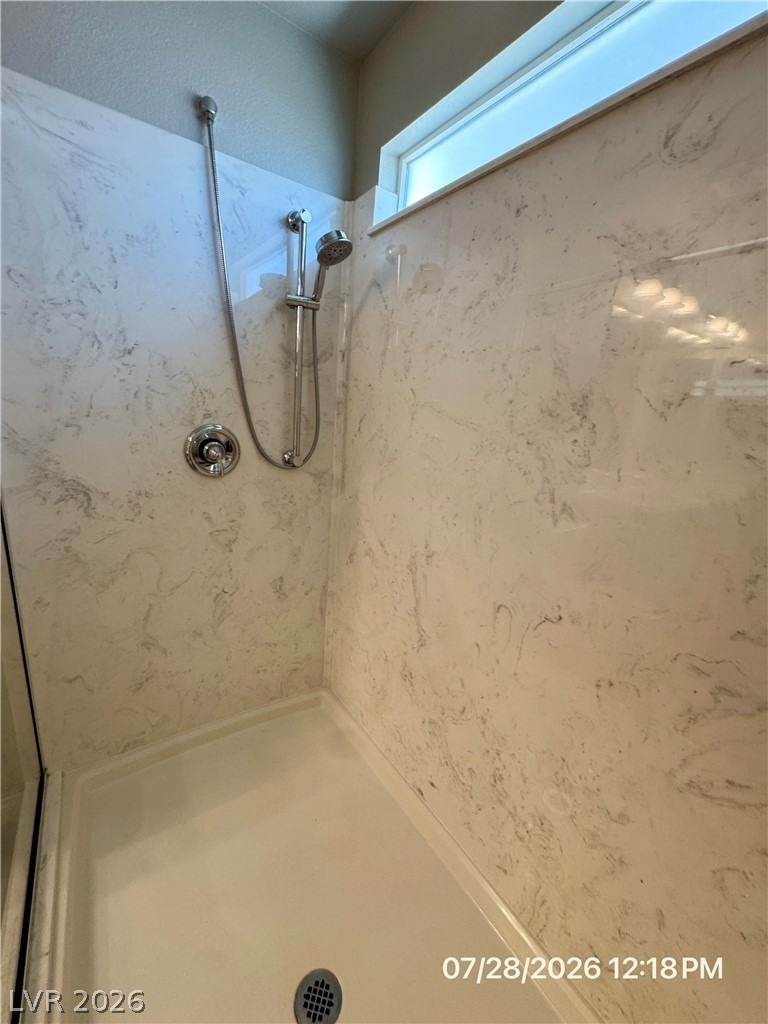 6049 Thistle Meadow Avenue - Photo 32
