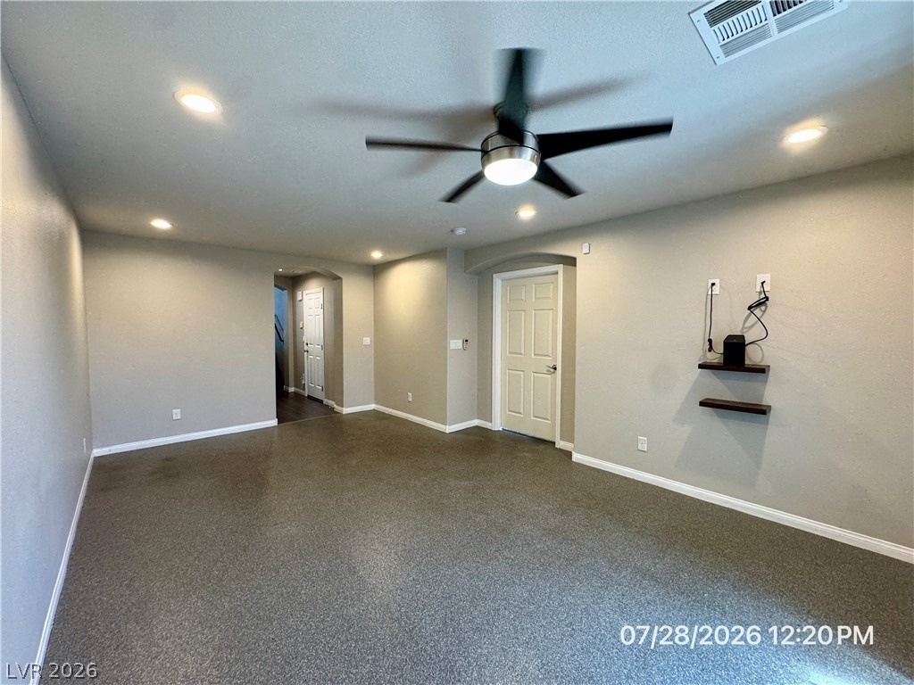 6049 Thistle Meadow Avenue - Photo 40