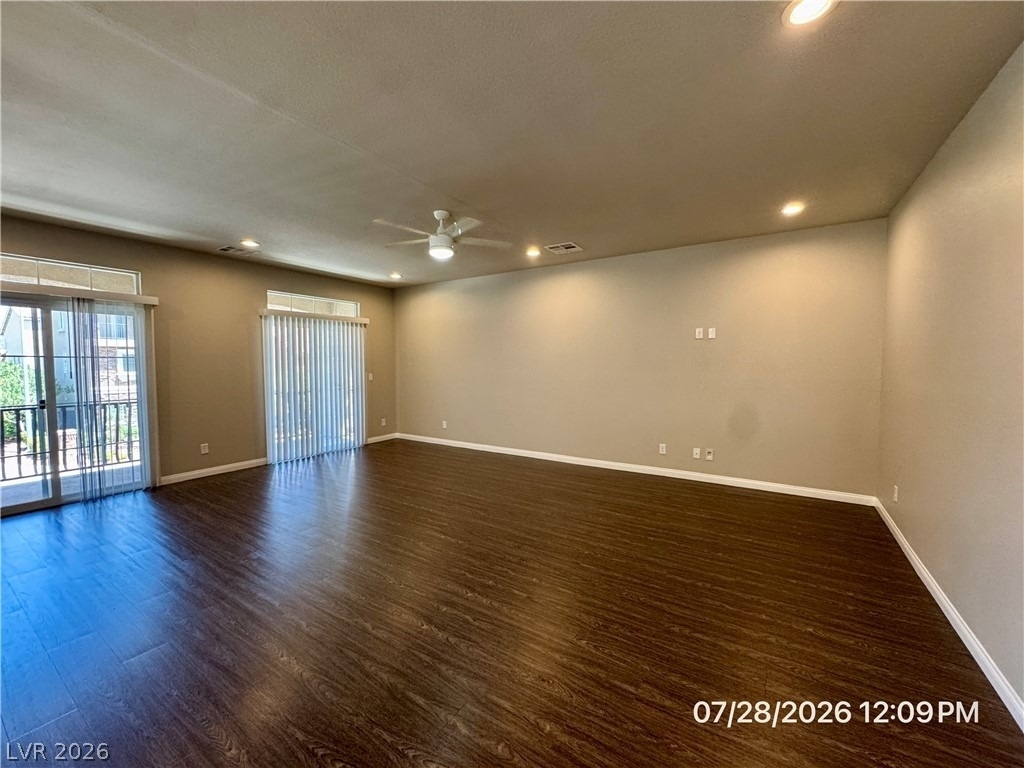 6049 Thistle Meadow Avenue - Photo 7
