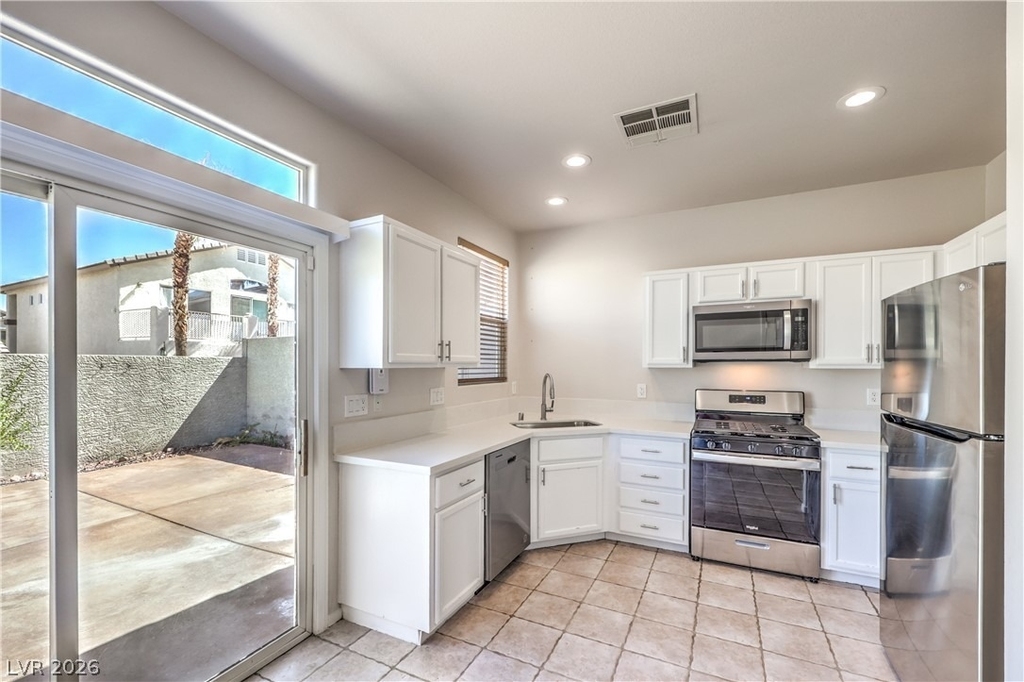 7236 Victoria Oak Court - Photo 3
