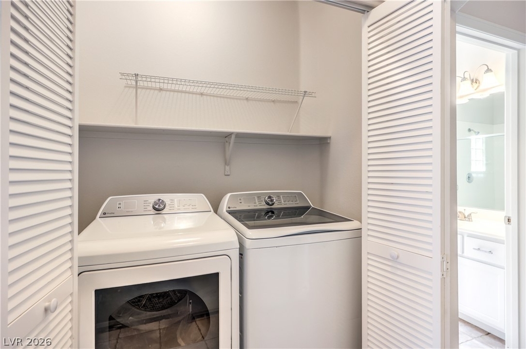 7236 Victoria Oak Court - Photo 13