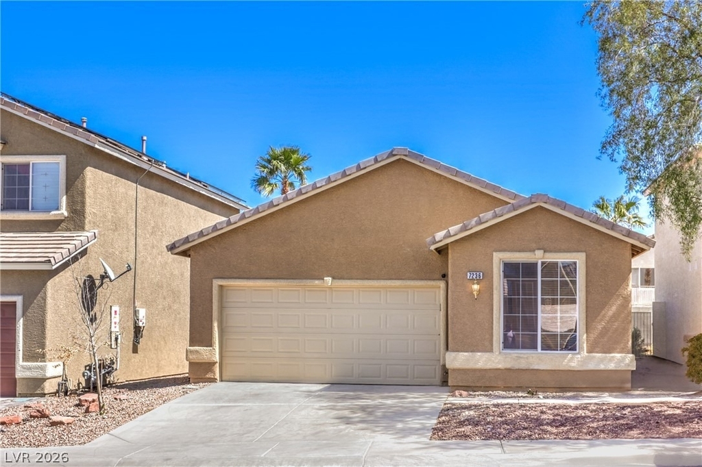 7236 Victoria Oak Court - Photo 0