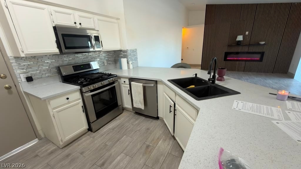 2050 N Los Feliz Street - Photo 6