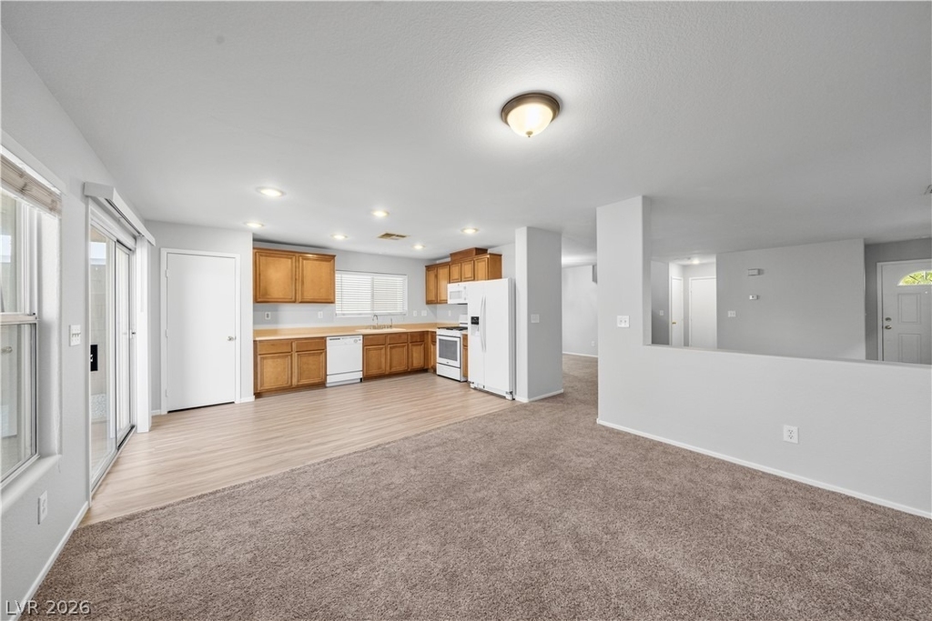 9021 Spirit Canyon Avenue - Photo 5