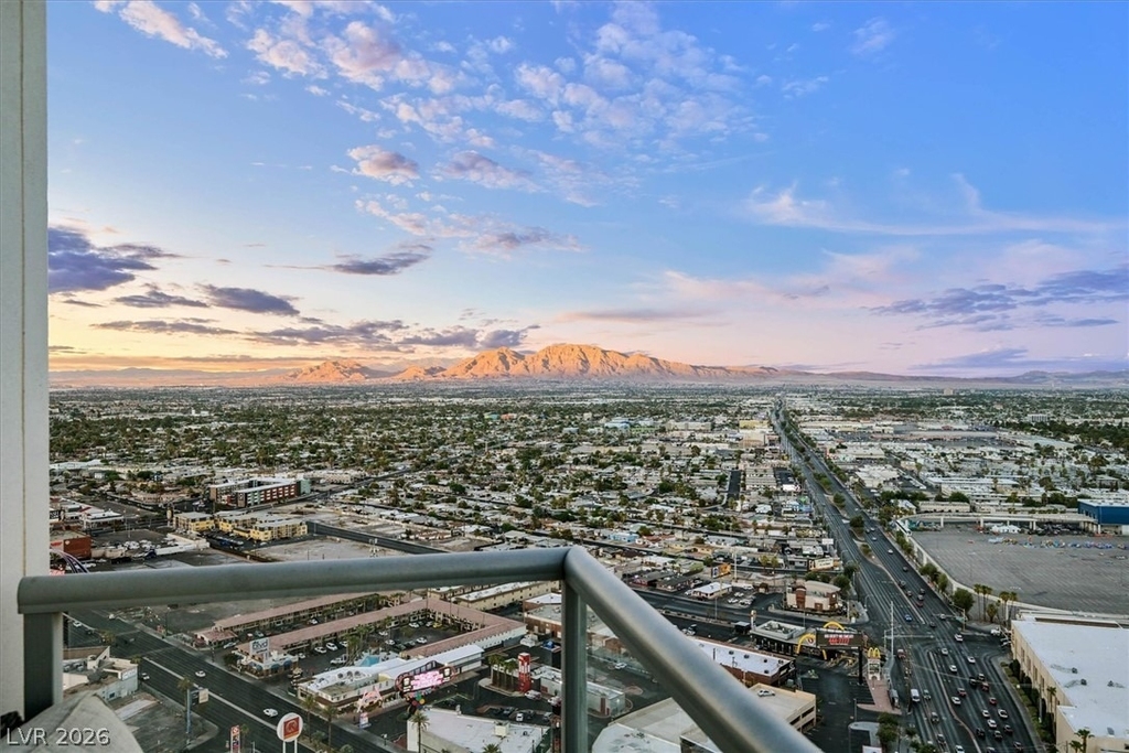 200 W Sahara Avenue - Photo 32
