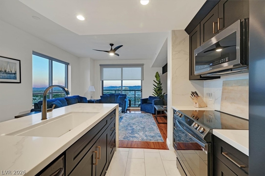 200 W Sahara Avenue - Photo 12