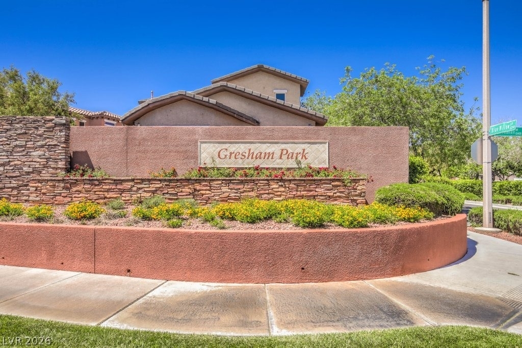 10517 Howling Coyote Avenue - Photo 32