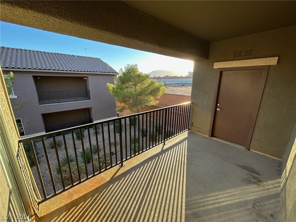 6868 Sky Pointe Drive - Photo 6