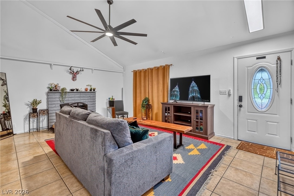 3730 Greenwood Dr. - Photo 5