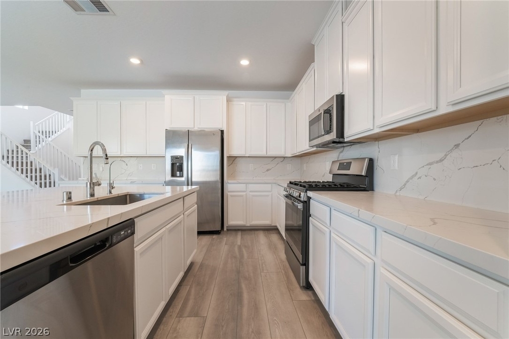 3952 Henny Avenue - Photo 16