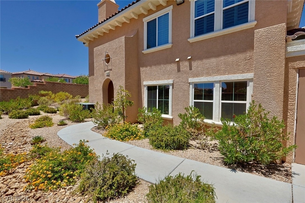 845 Pantara Place - Photo 4