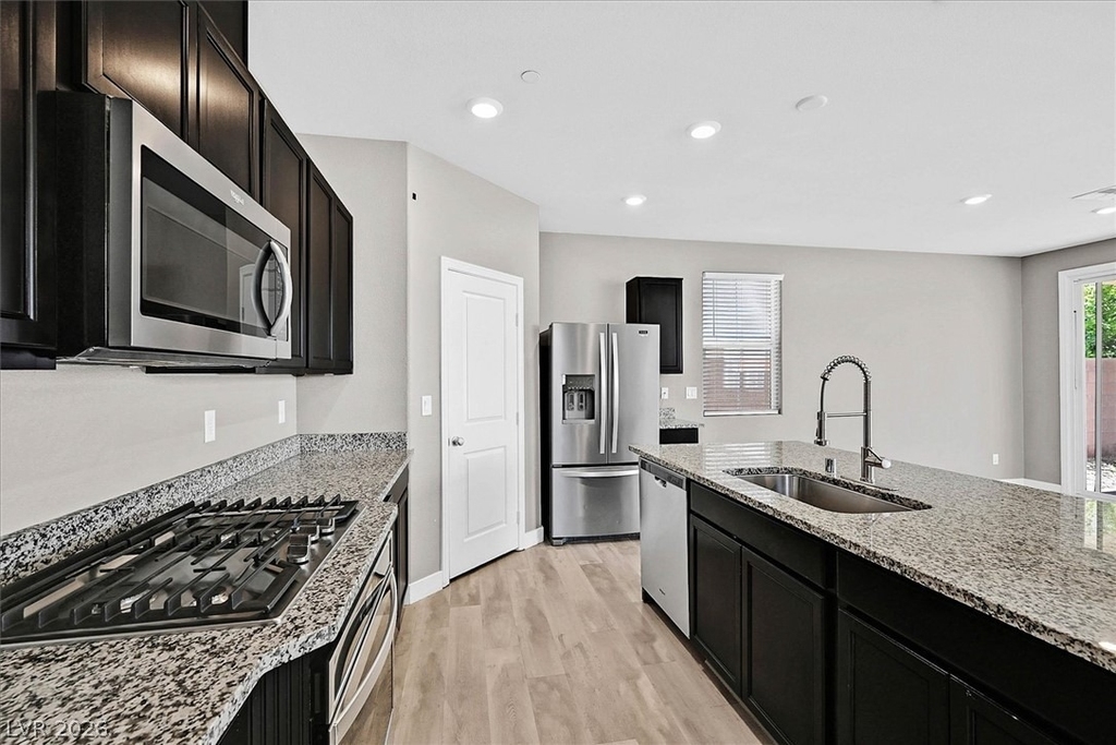 2823 Turnstone Ridge Street - Photo 7