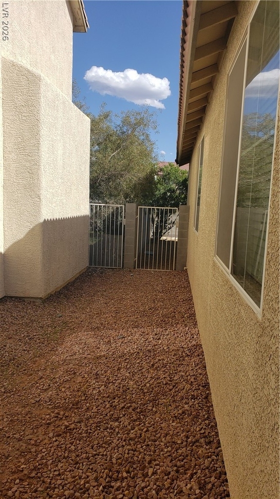 9112 Manalang Road - Photo 7