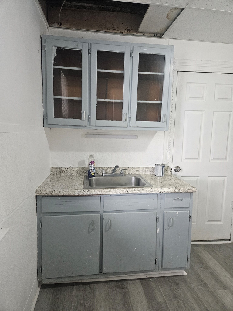 539 State St - Photo 15