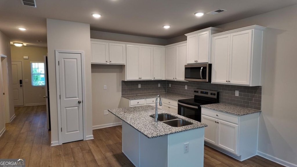 133 Jaxton Street - Photo 2