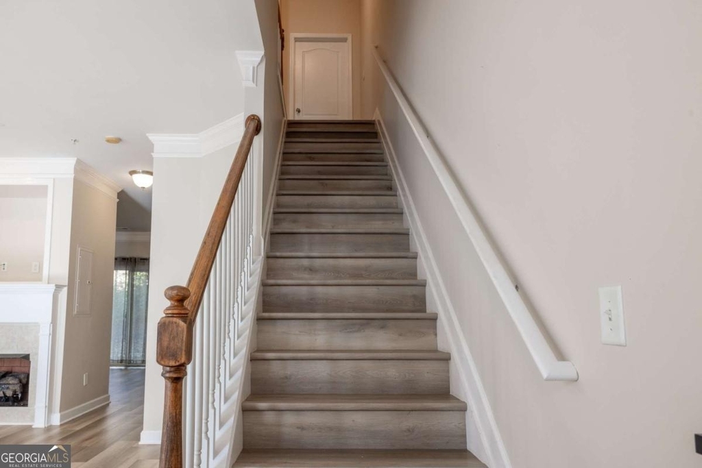 1232 Harris Commons Place - Photo 4