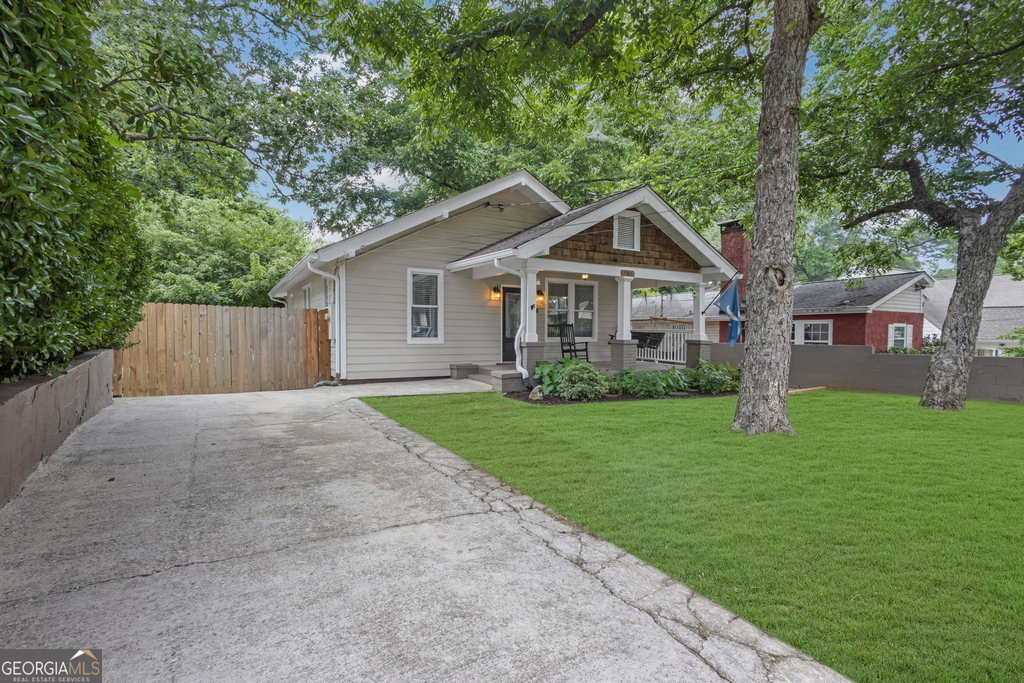 265 Haas Avenue Se - Photo 1