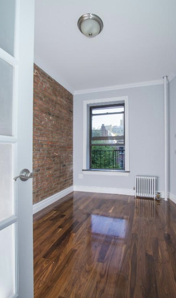 West 21st Street - Photo 4