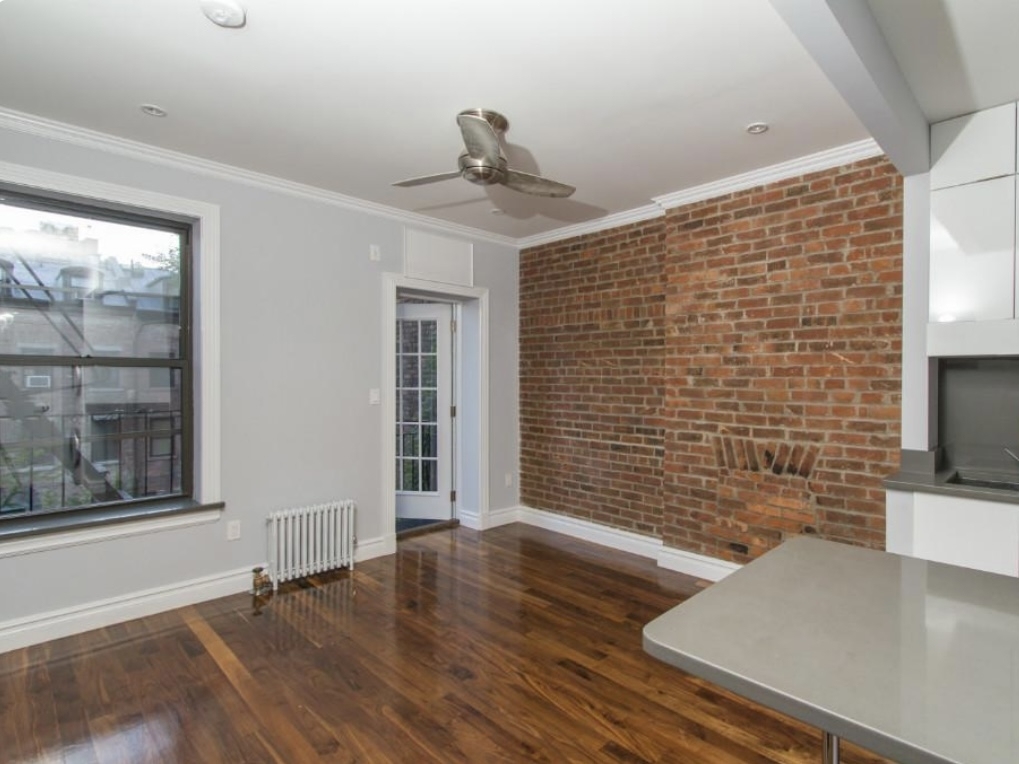 West 21st Street - Photo 2