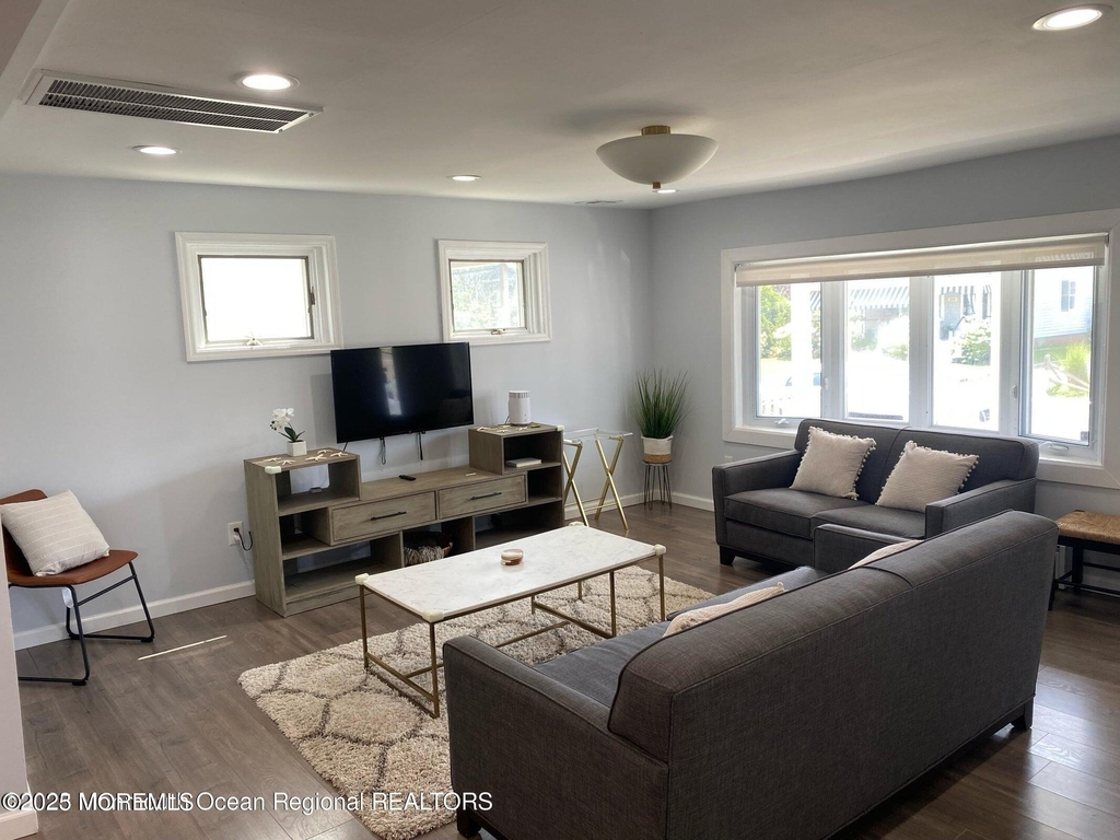 505 West Street - Photo 5