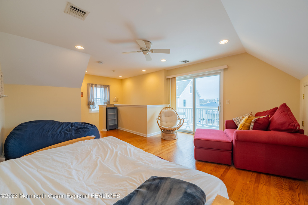 219 3rd Avenue - Photo 21