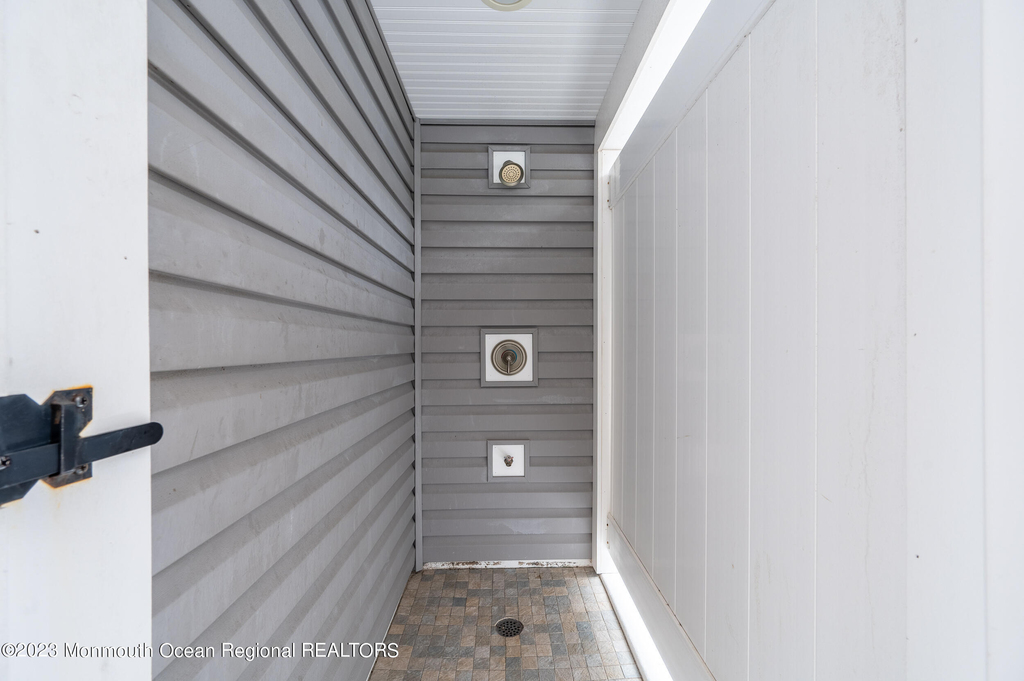 219 3rd Avenue - Photo 26