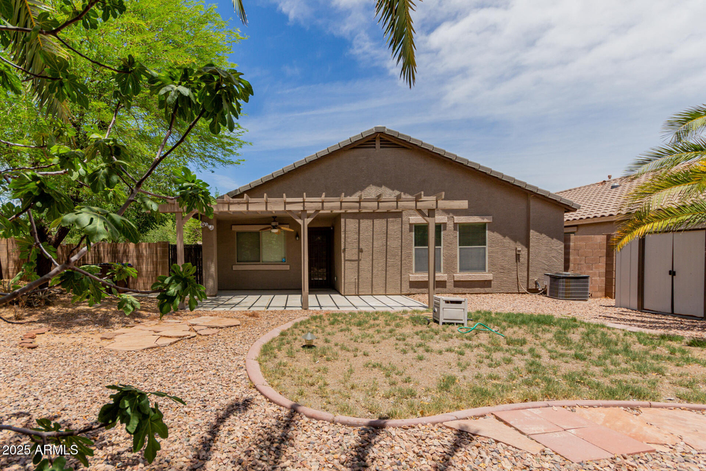 983 E Palomino Way - Photo 47