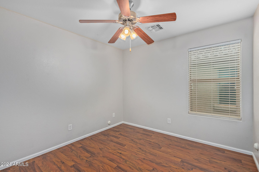 983 E Palomino Way - Photo 24