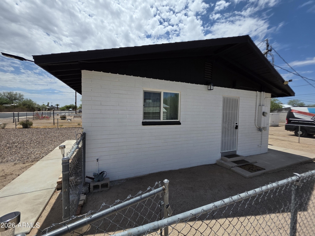 574 S Park Street - Photo 2