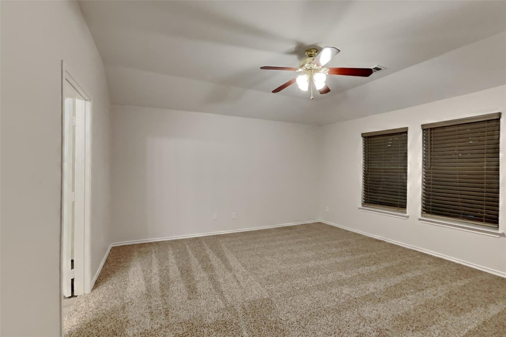 3203 Kingsbrook Drive - Photo 6