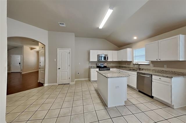 621 Soledad Street - Photo 2
