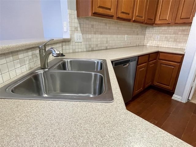 4645 Penelope Lane - Photo 6
