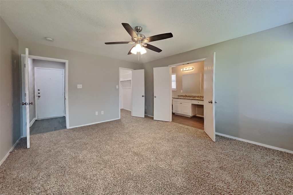 1616 Ocean Drive - Photo 6