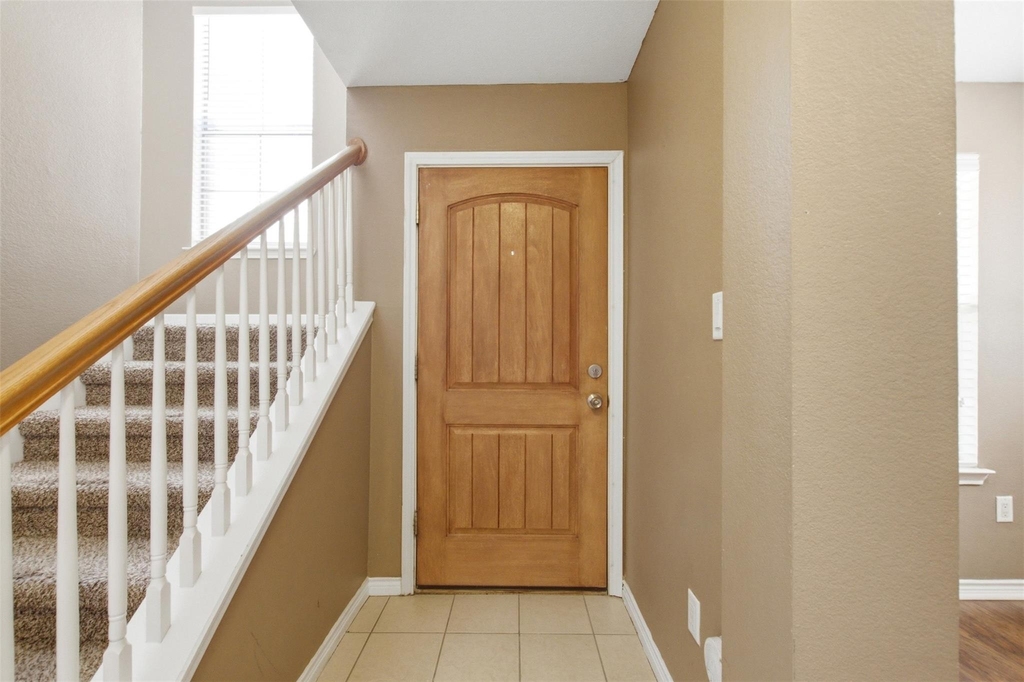2113 Grove Park Lane - Photo 2