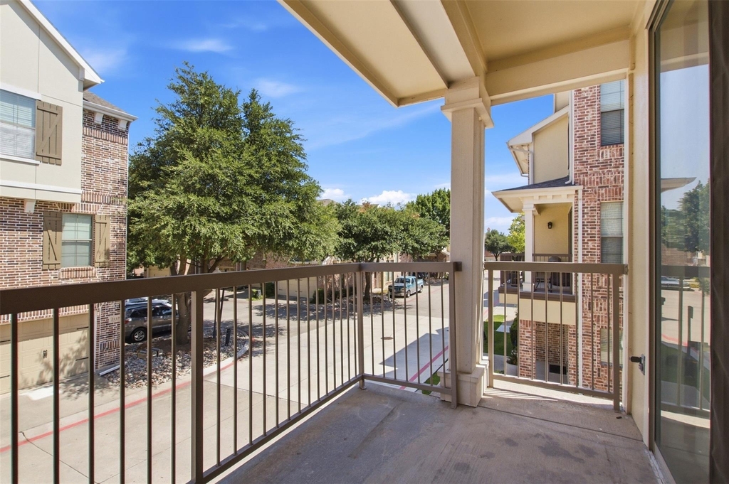 2113 Grove Park Lane - Photo 12