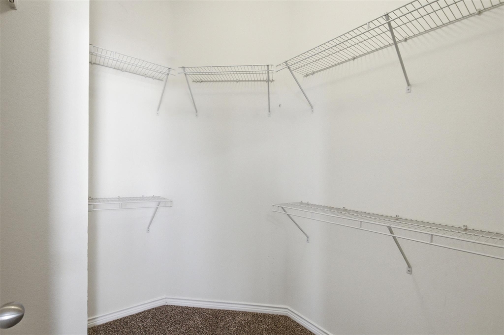 2113 Grove Park Lane - Photo 16
