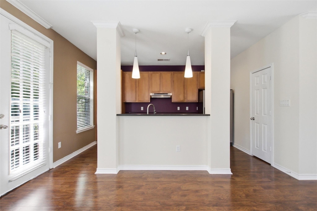 2113 Grove Park Lane - Photo 7