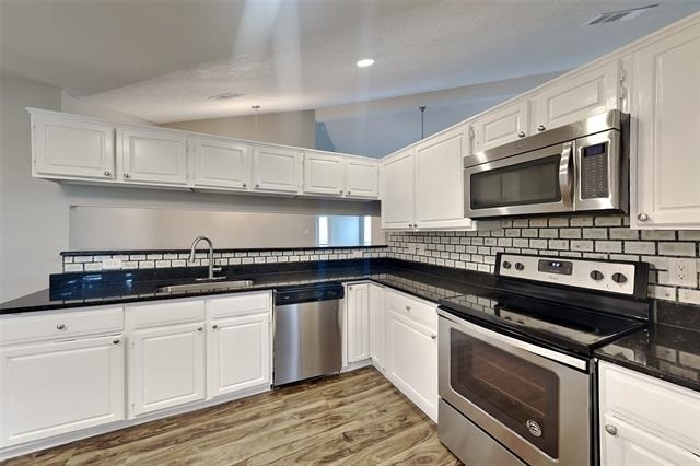 3006 Sierra Drive - Photo 3