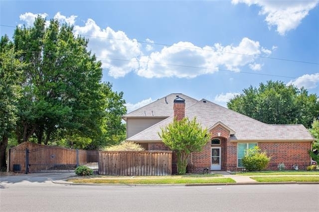 1801 Fern Court - Photo 1