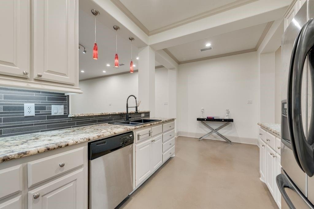 5113 Vandelia Street - Photo 2
