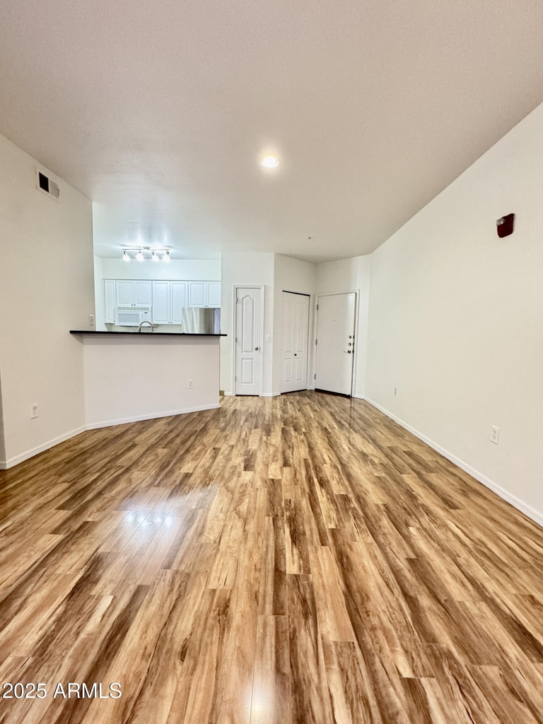 1701 E Colter Street - Photo 8