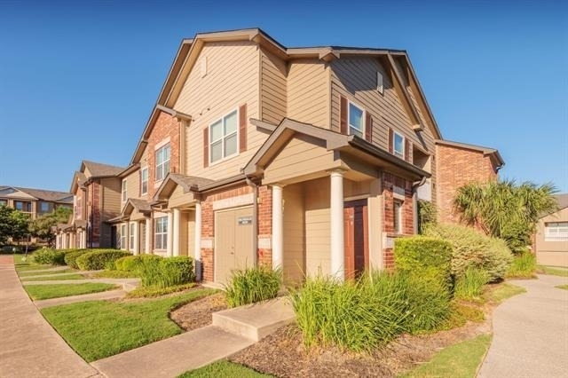 12101 Dessau Road - Photo 1