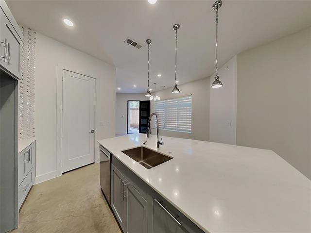 2343 Vagas Street - Photo 2