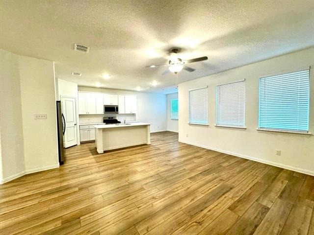 1012 Longleaf Lane - Photo 2